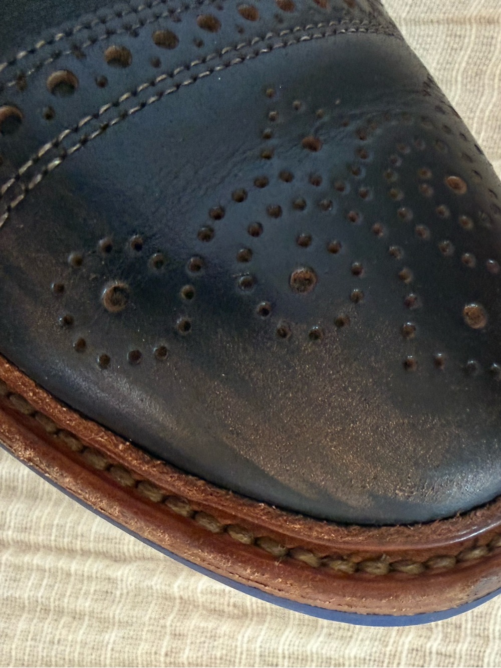👞 Sleek Black Brogue Oxfords w/ Blue Sole - Size 10.5 D 👞 - Picture 9 of 14